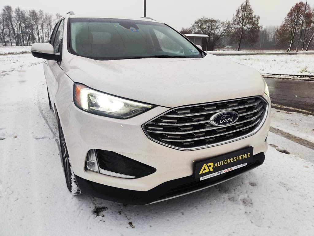 Ford Edge II - вид спереди