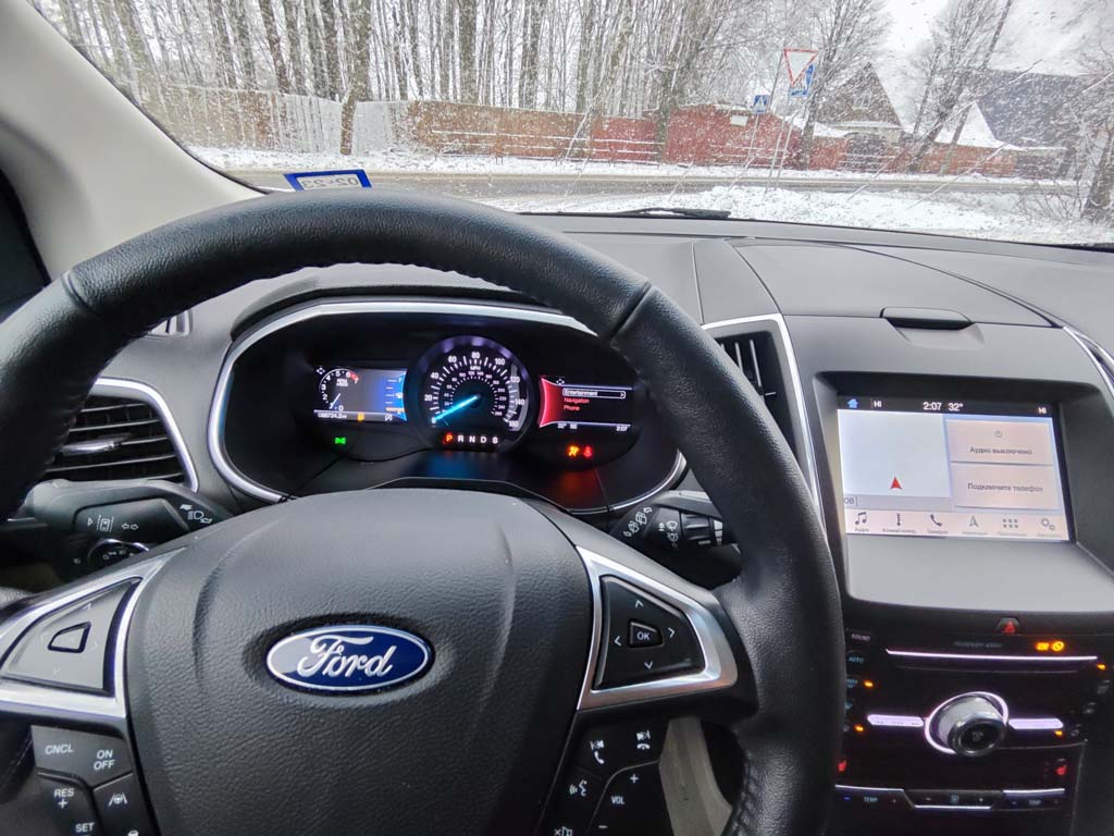Форд Эдж 2 - салон